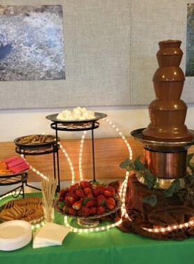 chocolate-fountain-ccs-sweet-sensations