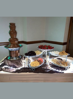 chocolate-fountain-rental-3-ccsweetsensations