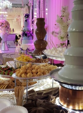 triple-chocolate-fountain-ccs-sweet-sensations